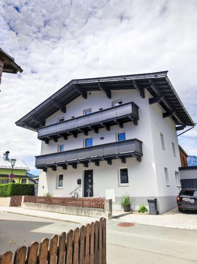 Ferienwohnung Tritscher Saalfelden Екстер'єр фото